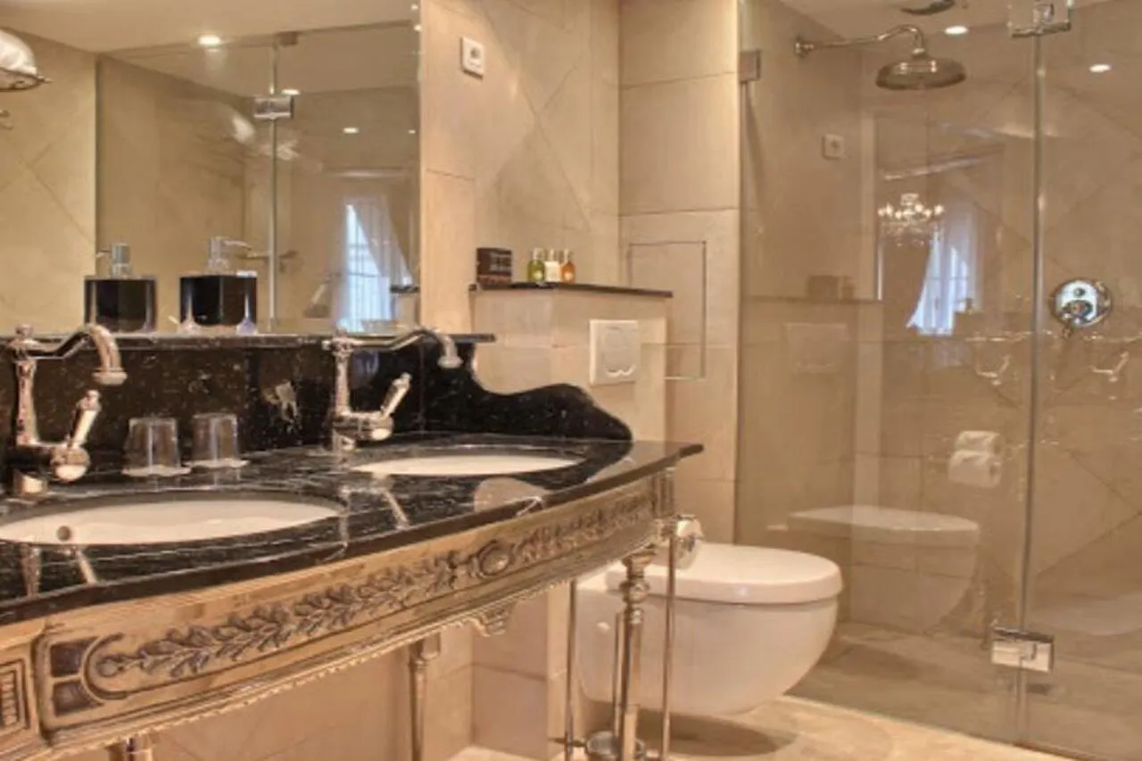 Boutique Hotel Konfidentiel Paris