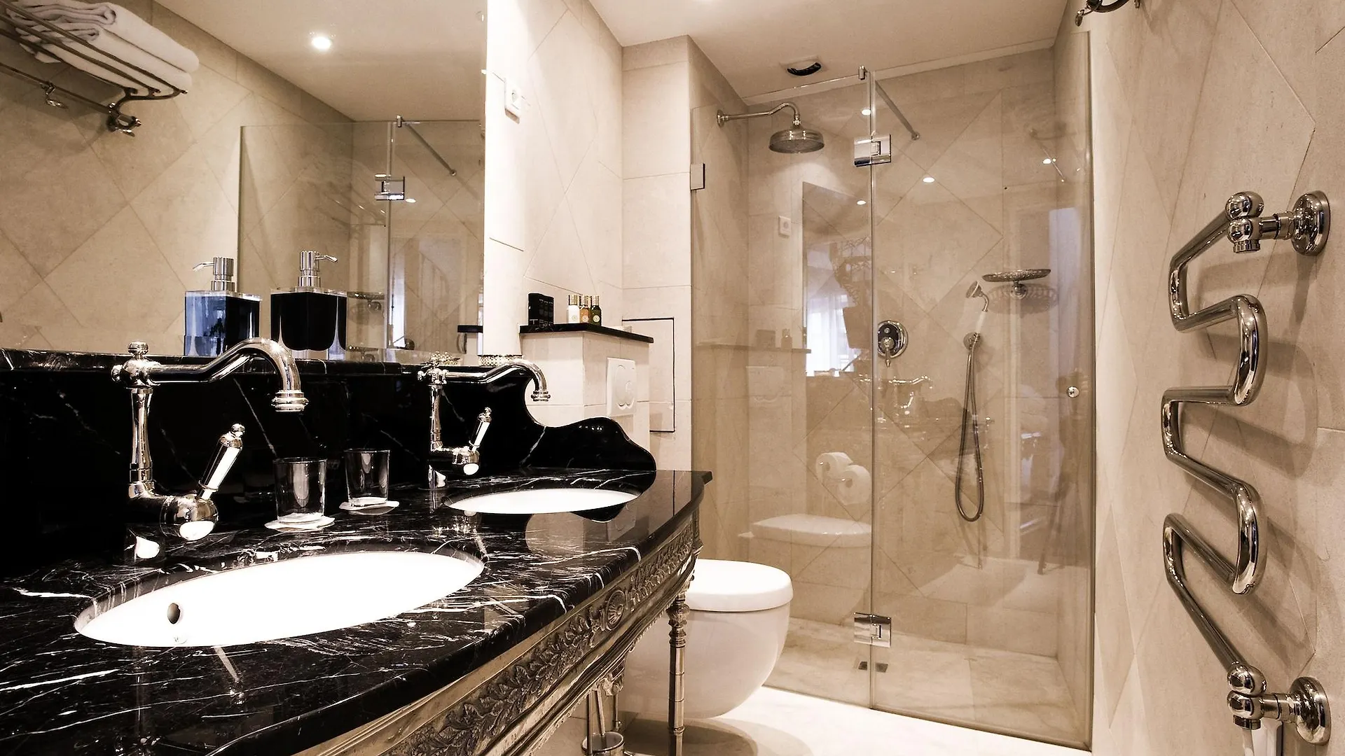 Boutique Hotel Konfidentiel Paris 4*,  France