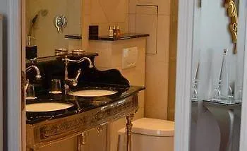 Boutique Hotel Konfidentiel Paris
