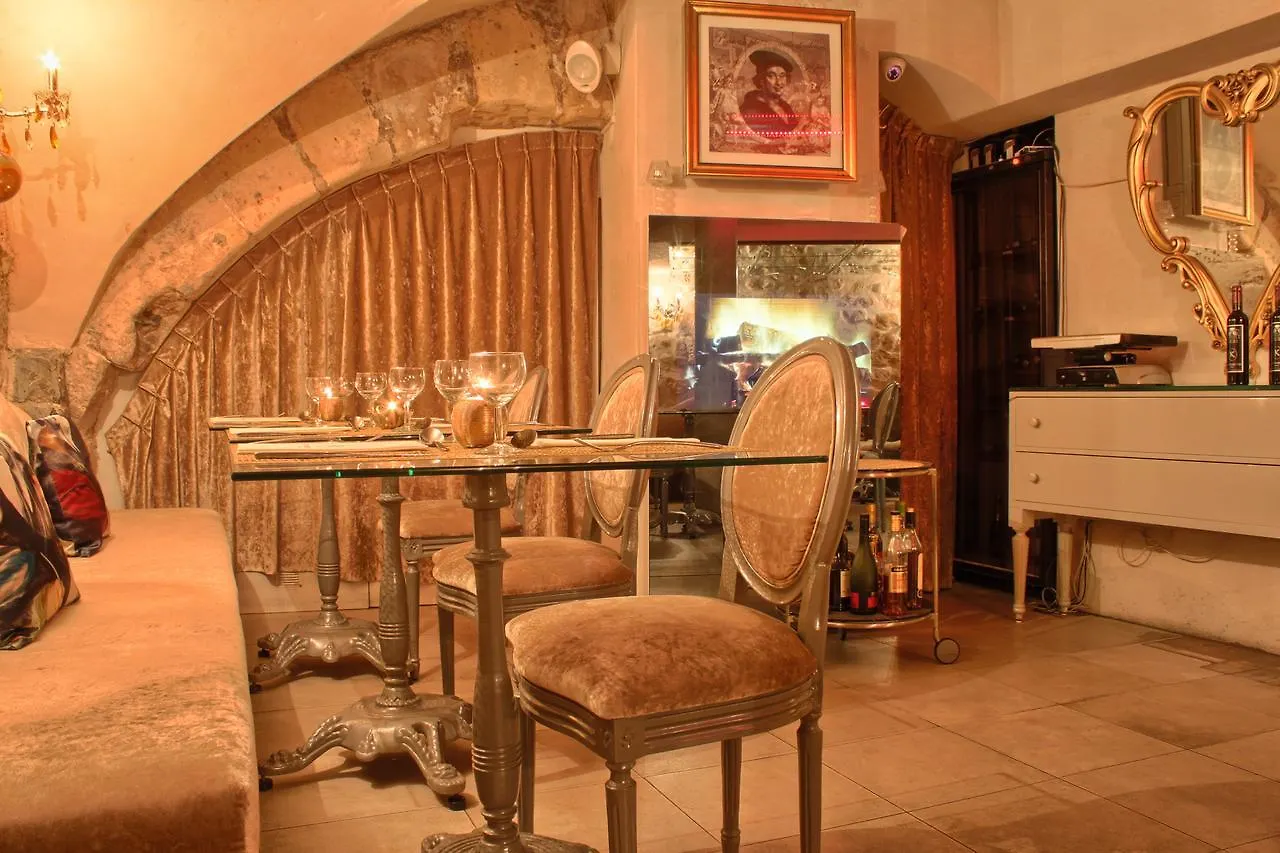 Boutique Hotel Konfidentiel Paris